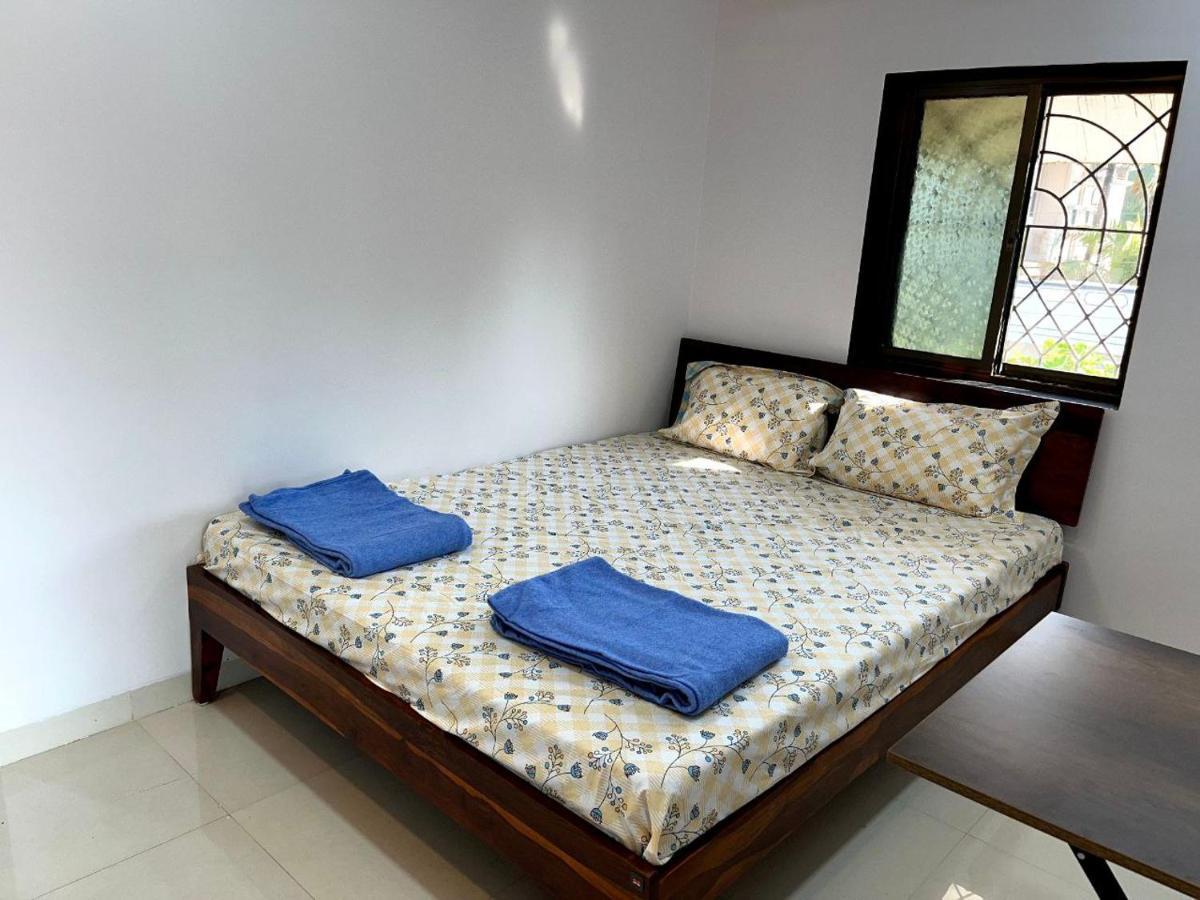 Gayatri Homestay Ratnagiri Bagian luar foto