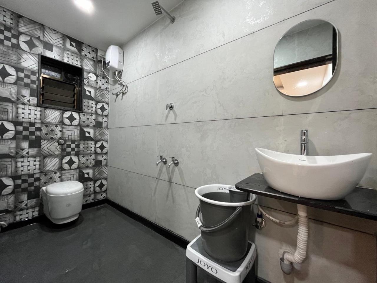 Gayatri Homestay Ratnagiri Bagian luar foto